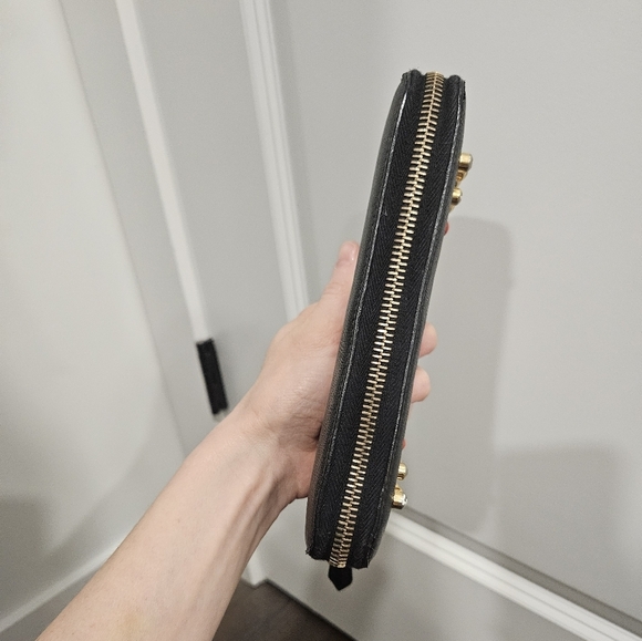 $_12.JPG?set_id=880000500F FENDI Long Black Zip-Around Monster Wallet + Branded Hard Box